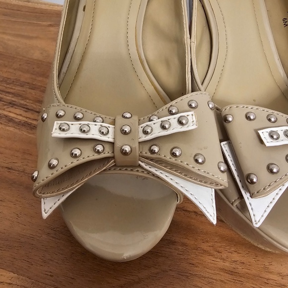 Ellen Tracy beige slingback heels size 6M - Picture 4 of 6